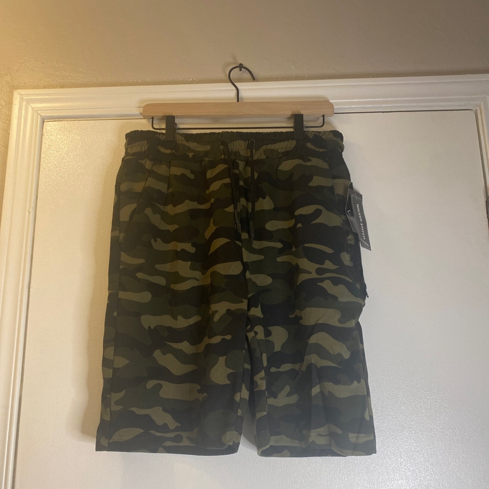 Men's Wicked Stitch Camo Shorts Green/Tan Size M